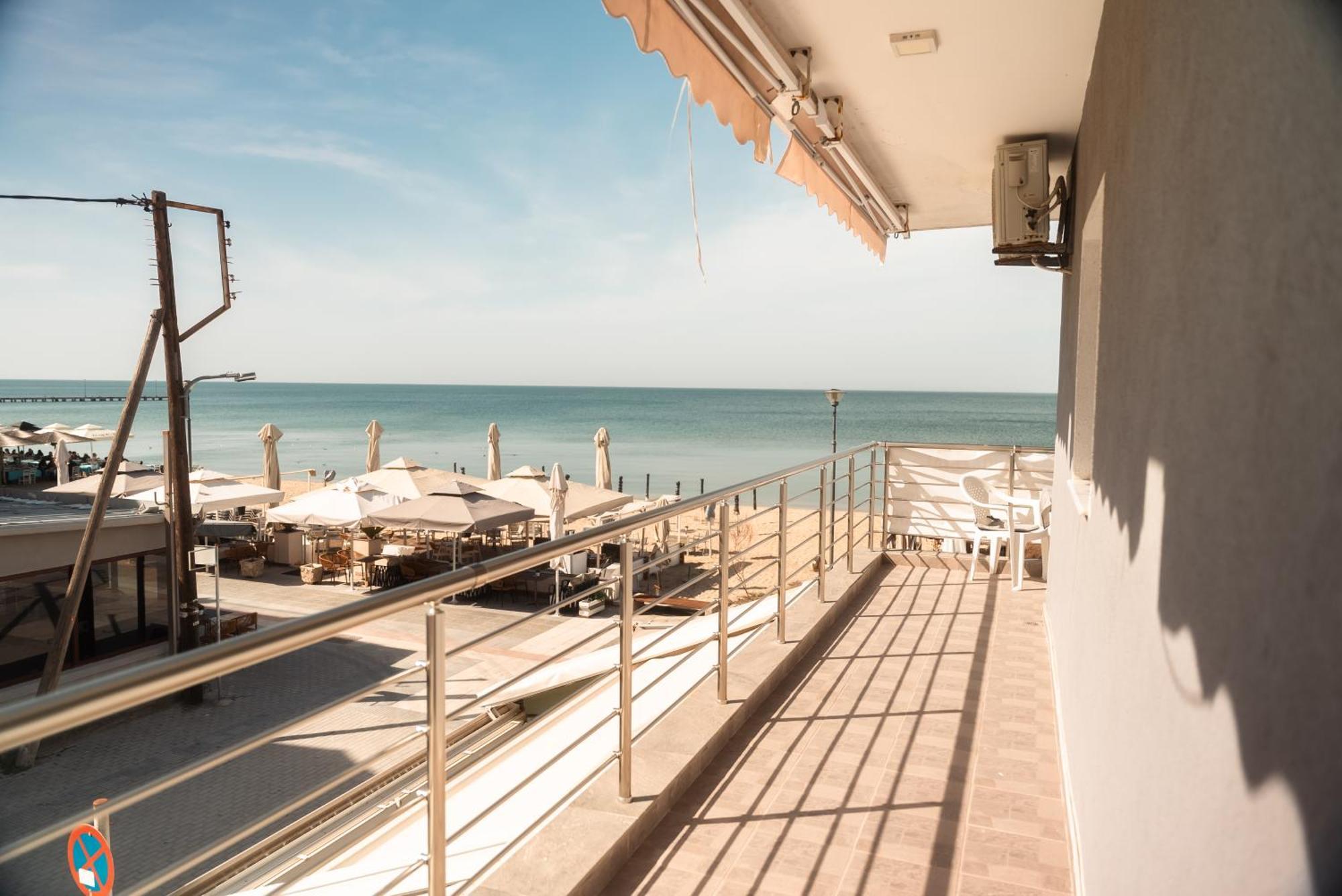 Aktis Sea View Studios Peraía Kültér fotó